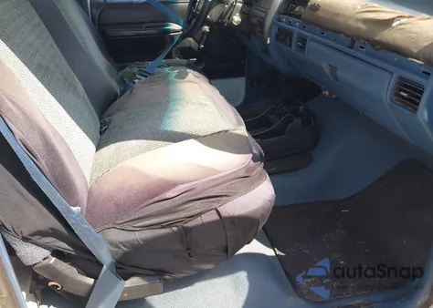 1995 Ford F150 z USA, uszkodzony, nr VIN 1FTDF15Y5SNB41303